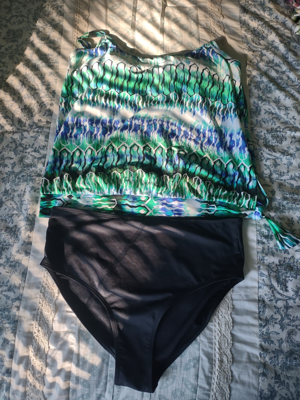 Eddie Bauer Black Swim Bottoms